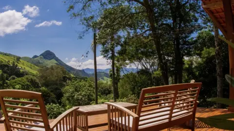 Chácara com cachoeira