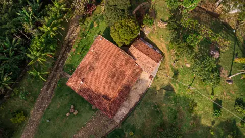 Chácara com cachoeira