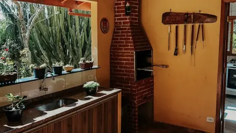 Chácara com cachoeira