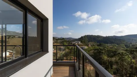 Residência de Alto Padrão em Condomínio Exclusivo – Santo Antônio do Pinhal