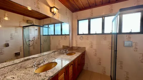 Casa 3 dormitórios