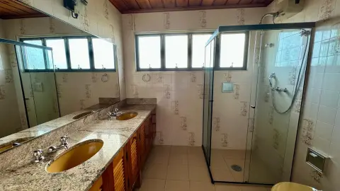 Casa 3 dormitórios