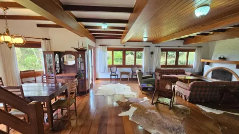 Casa 3 dormitórios