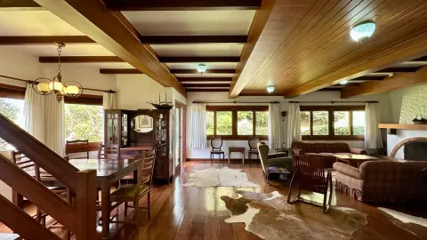 Casa 3 dormitórios