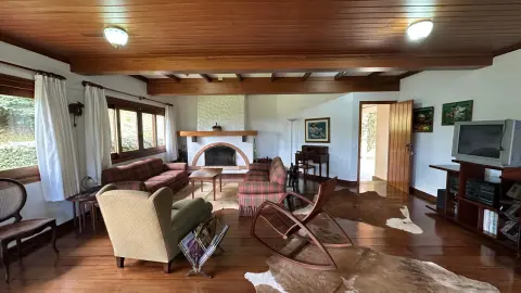 Casa 3 dormitórios