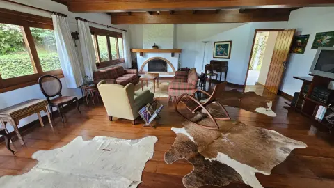 Casa 3 dormitórios