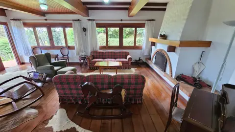 Casa 3 dormitórios