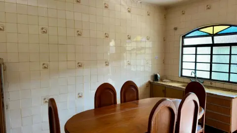 Casa e Ponto Comercial