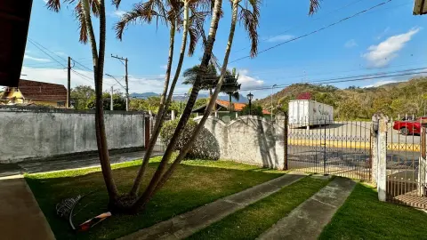 Casa e Ponto Comercial