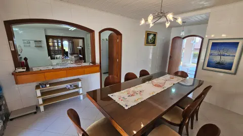 Casa à venda - Vila Porã