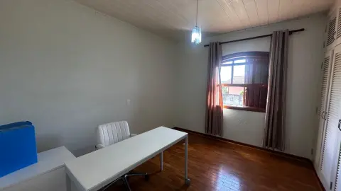 Casa à venda - Vila Porã