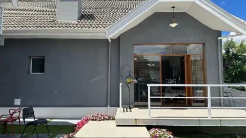 Morar no Capivari é um Privilégio – Conheça Esta Casa
