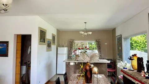 Morar no Capivari é um Privilégio – Conheça Esta Casa