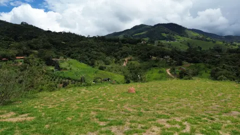 Chácara à venda – Conforto, natureza e privacidade em um só lugar