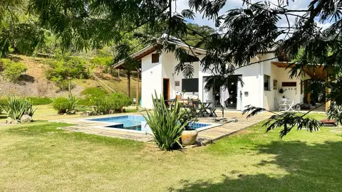 Chácara à venda – Conforto, natureza e privacidade em um só lugar