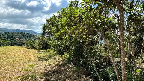 Chácara à venda – Conforto, natureza e privacidade em um só lugar