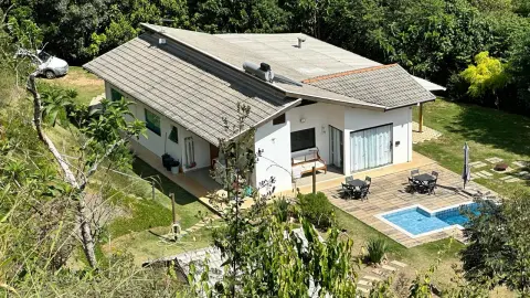 Chácara à venda – Conforto, natureza e privacidade em um só lugar