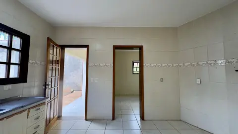 Sobrado à venda no Centro de São Bento do Sapucaí