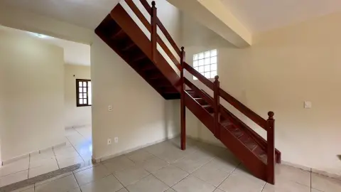Sobrado à venda no Centro de São Bento do Sapucaí
