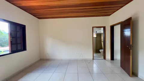 Sobrado à venda no Centro de São Bento do Sapucaí