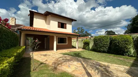 Sobrado à venda no Centro de São Bento do Sapucaí