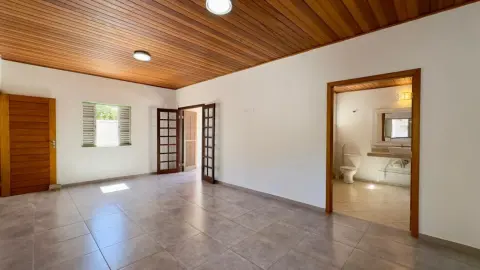 Casa à venda com piscina