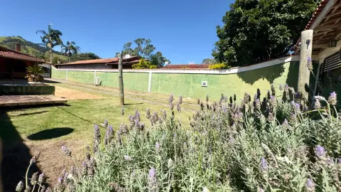 Casa à venda com piscina