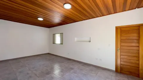 Casa à venda com piscina