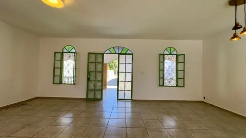 Casa à venda com piscina