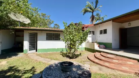 Casa à venda com piscina