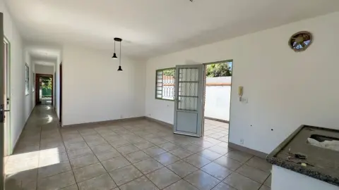 Casa à venda com piscina