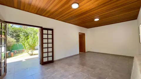 Casa à venda com piscina