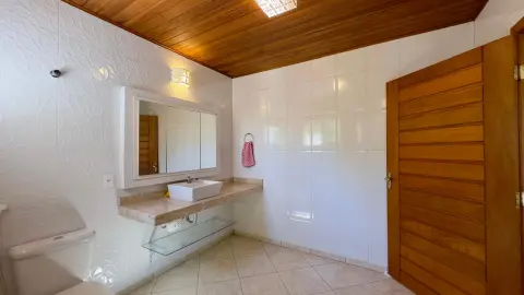 Casa à venda com piscina