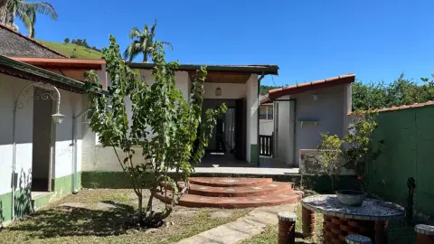Casa à venda com piscina