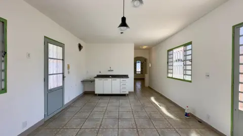 Casa à venda com piscina