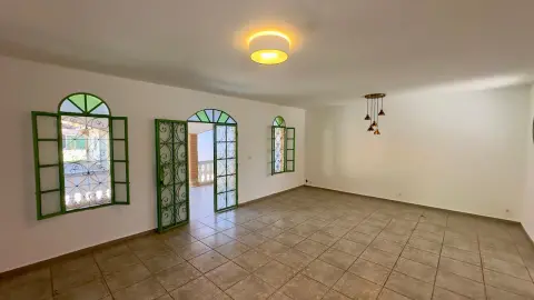 Casa à venda com piscina