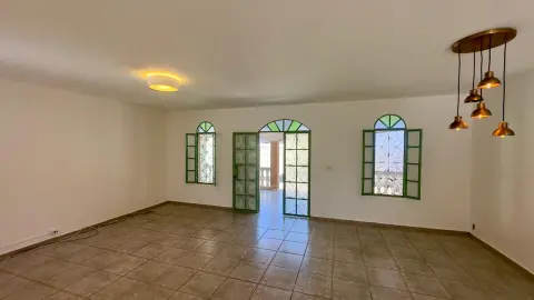 Casa à venda com piscina