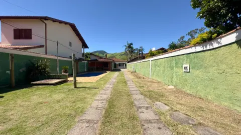 Casa à venda com piscina