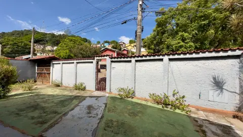 Casa à venda no Centro de São Bento do Sapucaí