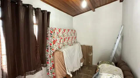Casa à venda no Centro de São Bento do Sapucaí