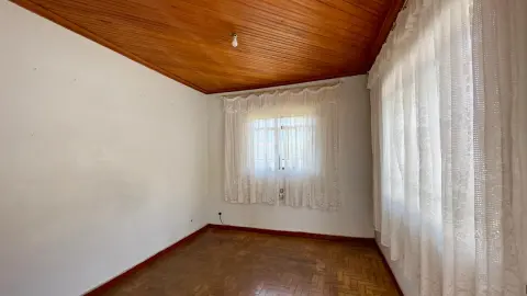 Casa à venda no Centro de São Bento do Sapucaí