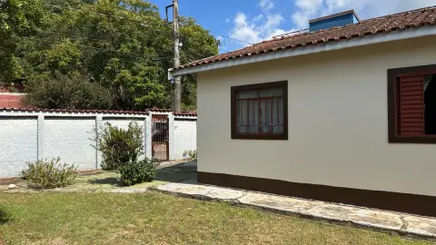 Casa à venda no Centro de São Bento do Sapucaí