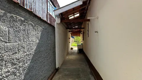 Casa à venda no Centro de São Bento do Sapucaí