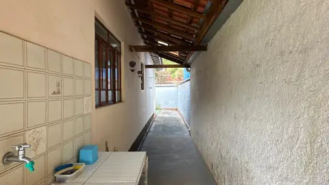 Casa à venda no Centro de São Bento do Sapucaí