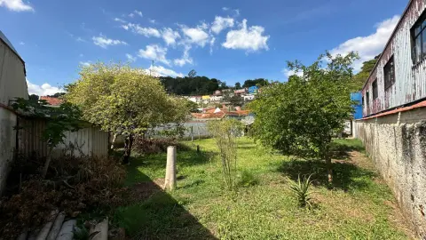 Casa à venda no Centro de São Bento do Sapucaí