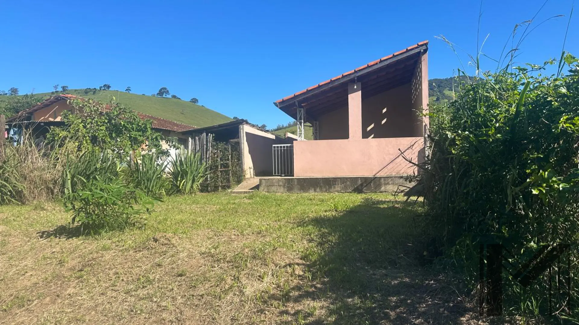 Casa à venda em São Bento do Sapucai