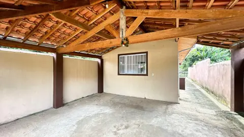 Casa à venda em São Bento do Sapucai