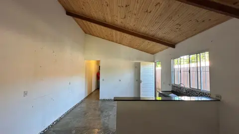Casa à venda em São Bento do Sapucai