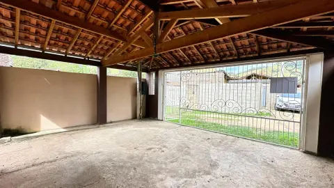 Casa à venda em São Bento do Sapucai