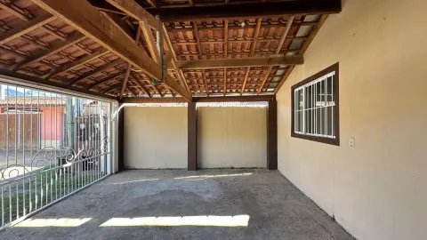 Casa à venda em São Bento do Sapucai